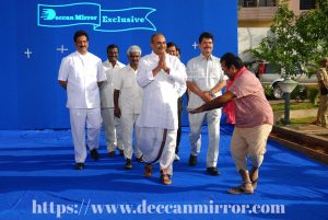 Rare pictures of YSR and Brahmanandam shooting for a film