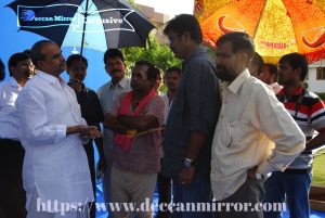 Rare pictures of YSR and Brahmanandam shooting for a film