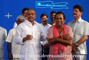Rare pictures of YSR and Brahmanandam shooting for a film