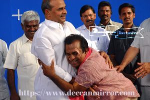 Rare pictures of YSR and Brahmanandam shooting for a film