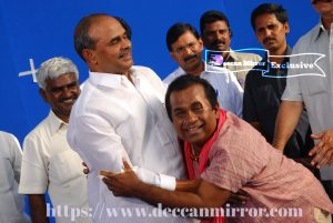 Rare pictures of YSR and Brahmanandam shooting for a film