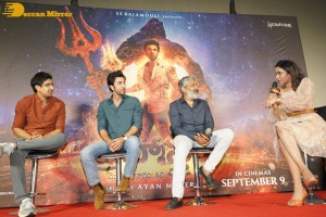 Ranbir Kapoor and Rajamouli participate in Brahmastra promotion in Visakhapatnam