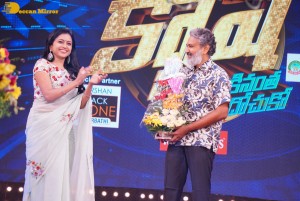 Ranbir Kapoor and Alia Bhatt promote Brahmastra on Etv Cash Game Show