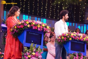 Ranbir Kapoor and Alia Bhatt promote Brahmastra on Etv Cash Game Show