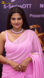 Bright Entertainment Awards attended by Varun Dhawan, Isha Malviya, Roshni Walia, and others