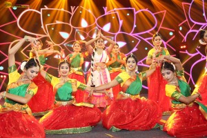 Chandramukhi 2 Pre-Release Event attended by Raghava Lawrence, Kangana Ranaut, and Mahima Nambiar