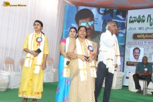 Tollywood Megastar Chiranjeevi formally handed over the fully constructed MIG Flats and HIG Duplex Houses to beneficiaries at the Chitrapuri Colony in Manikonda, Hyderabad