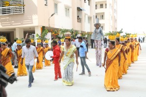 Tollywood Megastar Chiranjeevi formally handed over the fully constructed MIG Flats and HIG Duplex Houses to beneficiaries at the Chitrapuri Colony in Manikonda, Hyderabad