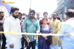 Chiranjeevi launches Allu Studios along with Allu Arjun and Allu Aravind