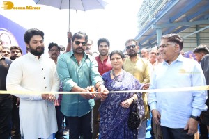 Chiranjeevi launches Allu Studios along with Allu Arjun and Allu Aravind
