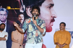 Akanksha Singh and Aadhi Pinisetty pose for pictures during the press meet of the movie Clap