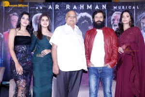 Press Meet of Cobra movie attended by Vikram, Srinidhi Shetty and Mirnalini Ravi