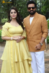 DD Returns Press Meet attended by Santhanam and Surbhi Puranik