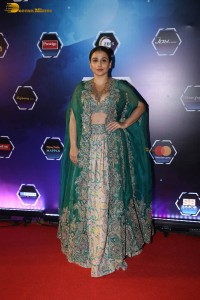 Dadasaheb Phalke Awards 2023 attended by Alia Bhatt, Rekha, Vidya Balan, Tejasswi Prakash, Rishab Shetty, Shriya Saran, and Varun Dhawan