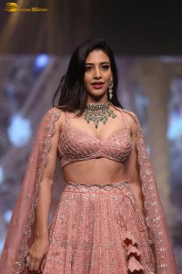 actress Daksha Nagarkar ramp walk in a lehenga choli