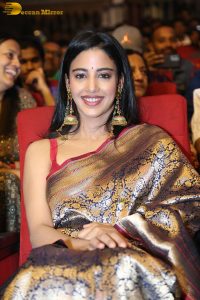 actress Daksha Nagarkar gorgeous in a shiny saree