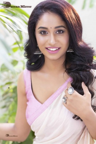 Dakshi Guttikonda Picture Gallery 2