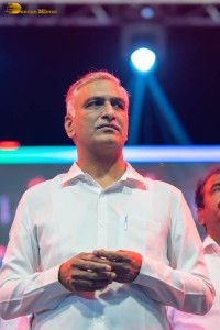 Telangana Minister Harish Rao and actor nani attend CM KCR Cricket trophy season 3 in Siddipet