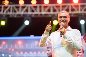 Telangana Minister Harish Rao and actor nani attend CM KCR Cricket trophy season 3 in Siddipet