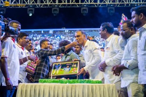 Telangana Minister Harish Rao and actor nani attend CM KCR Cricket trophy season 3 in Siddipet