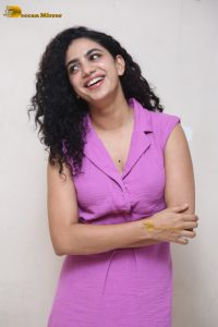 actress deepa thomas sexy in a pink dress