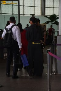 actress Deepika Padukone at mumbai airport