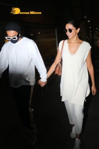 Ranveer Singh and Deepika Padukone at Airport on February 28, 2022