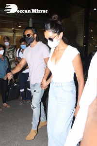 Deepika Padukone and Ranveer Singh at Airport