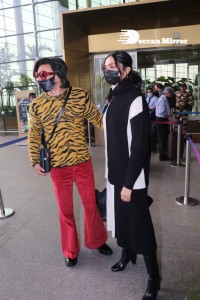 Deepika Padukone and Ranveer Singh at Mumbai Airport on December 15, 2021