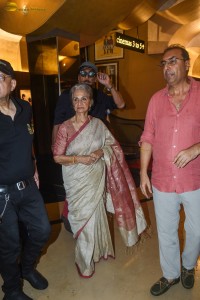 Pictures from Dev Anand’s 100th Birth Anniversary Celebrations, where his popular movies are being screened. Veteran Actress Waheeda Rehman and Actor Jackie Shroff led the tributes