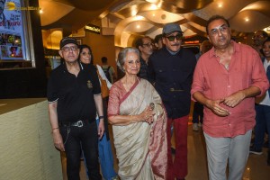 Pictures from Dev Anand’s 100th Birth Anniversary Celebrations, where his popular movies are being screened. Veteran Actress Waheeda Rehman and Actor Jackie Shroff led the tributes
