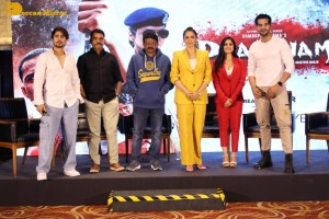 Ram Gopal Varma’s Dhahanam Press Meet attended by Sayaji Shinde and Naina Ganguly