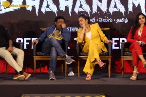 Ram Gopal Varma’s Dhahanam Press Meet attended by Sayaji Shinde and Naina Ganguly