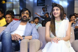 Dhamaka pre-release function attended by Ravi Teja, Sreeleela and Raghavendra Rao