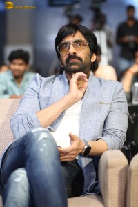 Dhamaka pre-release function attended by Ravi Teja, Sreeleela and Raghavendra Rao