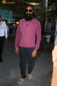 Indian Actor Dhanush transforms himself for his upcoming film captain miller