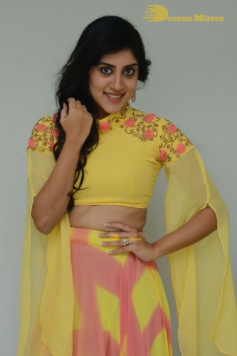 Dhanya Balakrishnan (58)