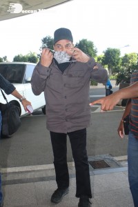 Bollywood Star Dharmendra seen at the Airport