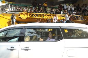 Bollywood stars including Amitabh Bachchan, Shah Rukh Khan, Salman Khan, Aamir Khan, Ranveer Singh, pay last respects to Dharmendra