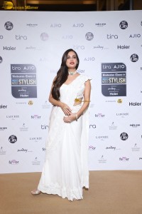 Indian actress Dia Mirza pretty in a white saree