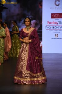 actress dia mirza looking gorgeous doing a ramp walk at a fashion show