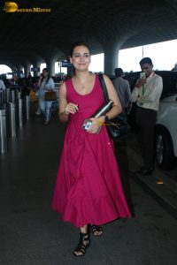 actress dia mirza cute in a red dress