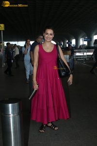 actress dia mirza cute in a red dress