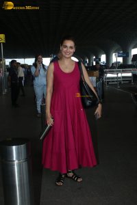 actress dia mirza cute in a red dress