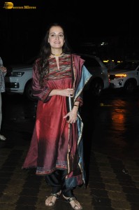 actress dia mirza stylish looks in desi style at a event