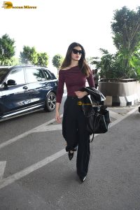 actress and model Diana Penty stylish looks at mumbai airport