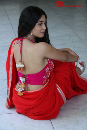 Digangana Suryavanshi (24)