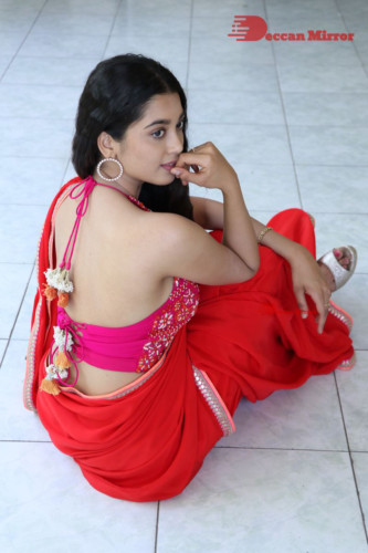 Digangana Suryavanshi (27)