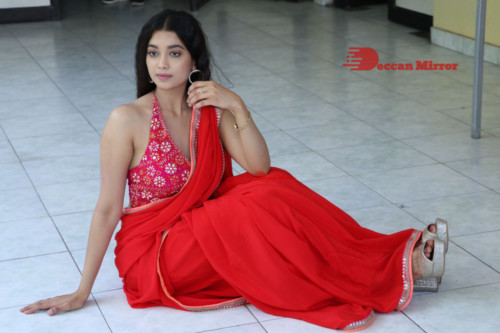 Telugu Actress Digangana Suryavanshi in a red saree
