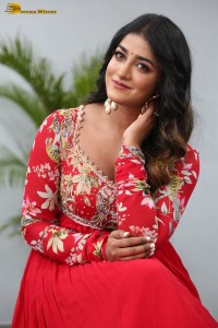 indian actress dimple hayathi cute looks in a red salwar dress